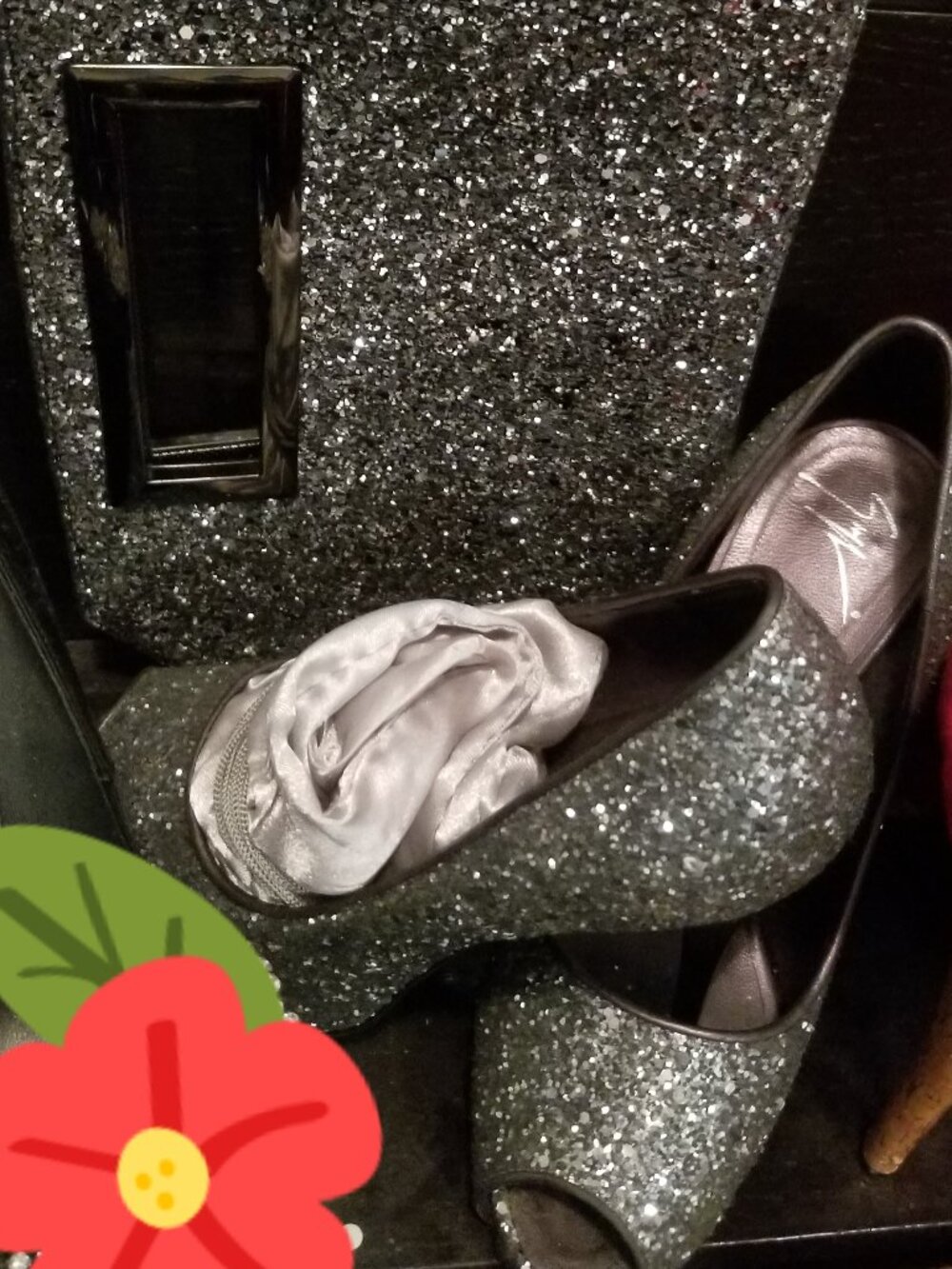 Giuseppe Zanotti BEAUTIFUL, glitter, peep toe pump.